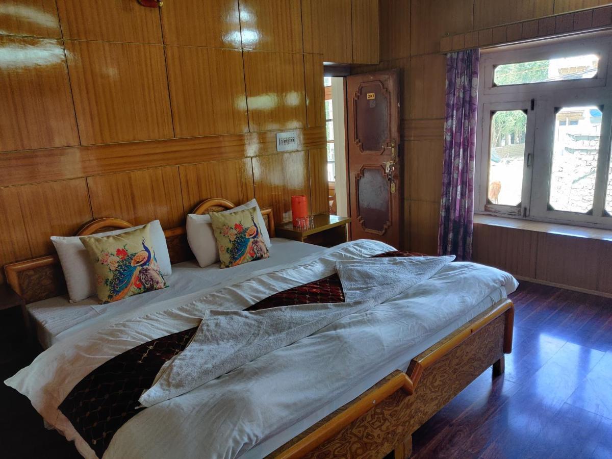Youthok Guest House Leh Extérieur photo