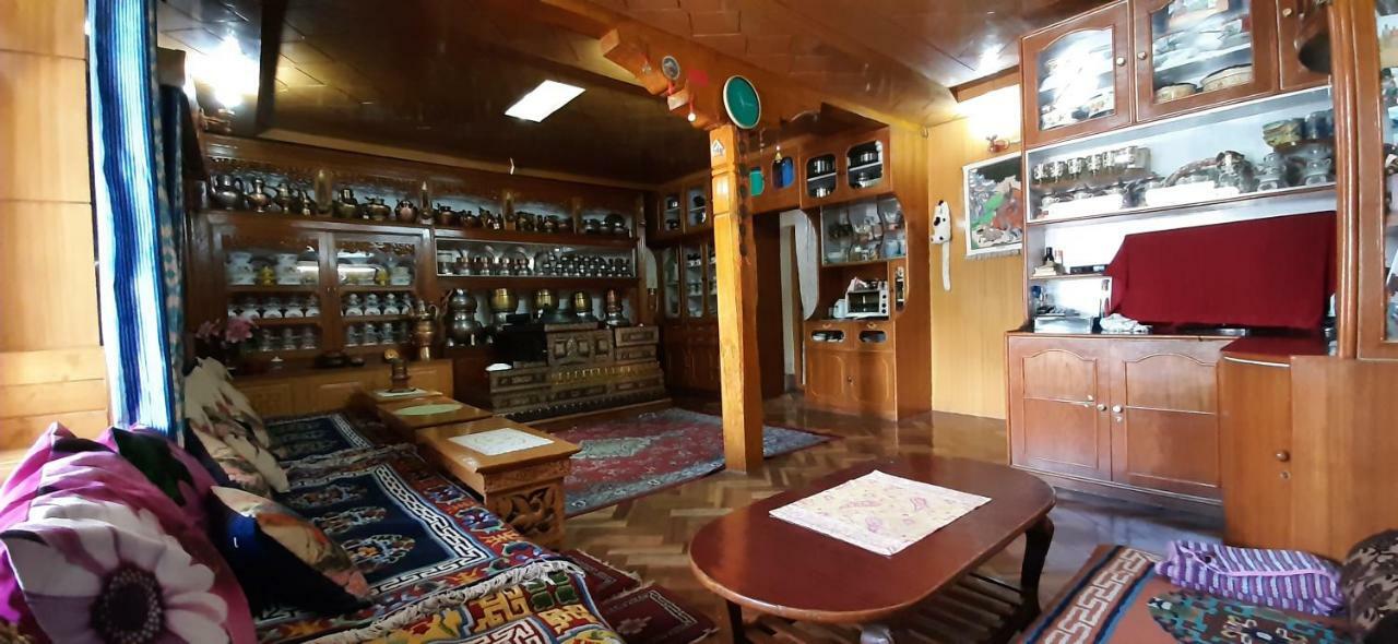Youthok Guest House Leh Extérieur photo